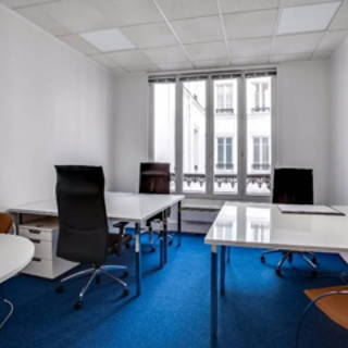 Bureau privé 18 m² 5 postes Coworking Rue du Havre Paris 75008 - photo 2